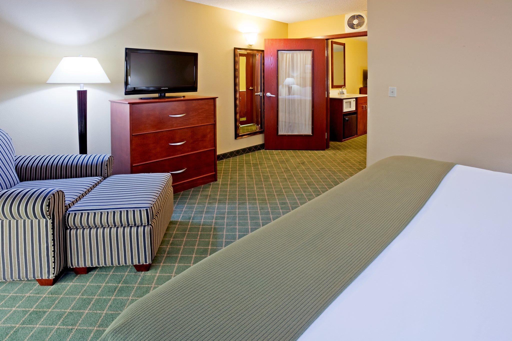 Holiday Inn Express Hotel & Suites Coon Rapids - Blaine Area By Ihg Buitenkant foto