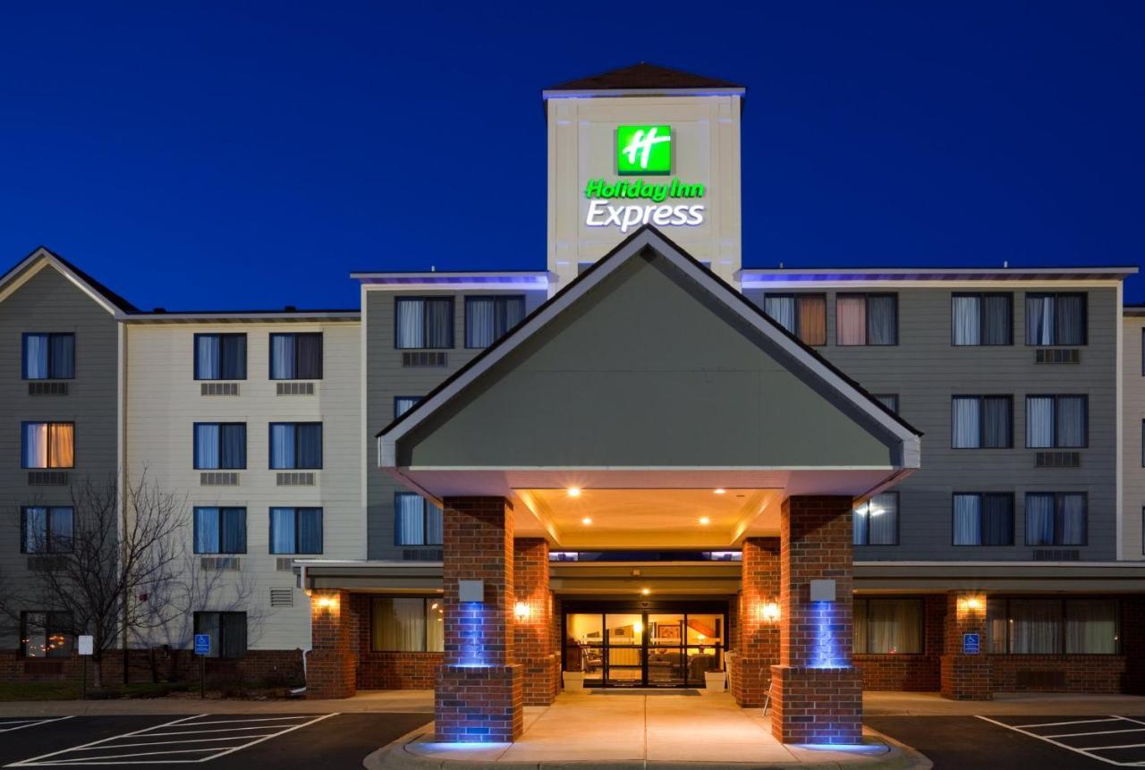 Holiday Inn Express Hotel & Suites Coon Rapids - Blaine Area By Ihg Buitenkant foto