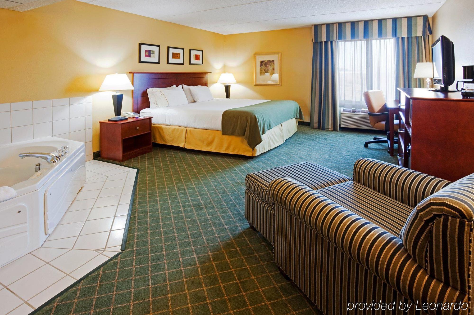 Holiday Inn Express Hotel & Suites Coon Rapids - Blaine Area By Ihg Kamer foto