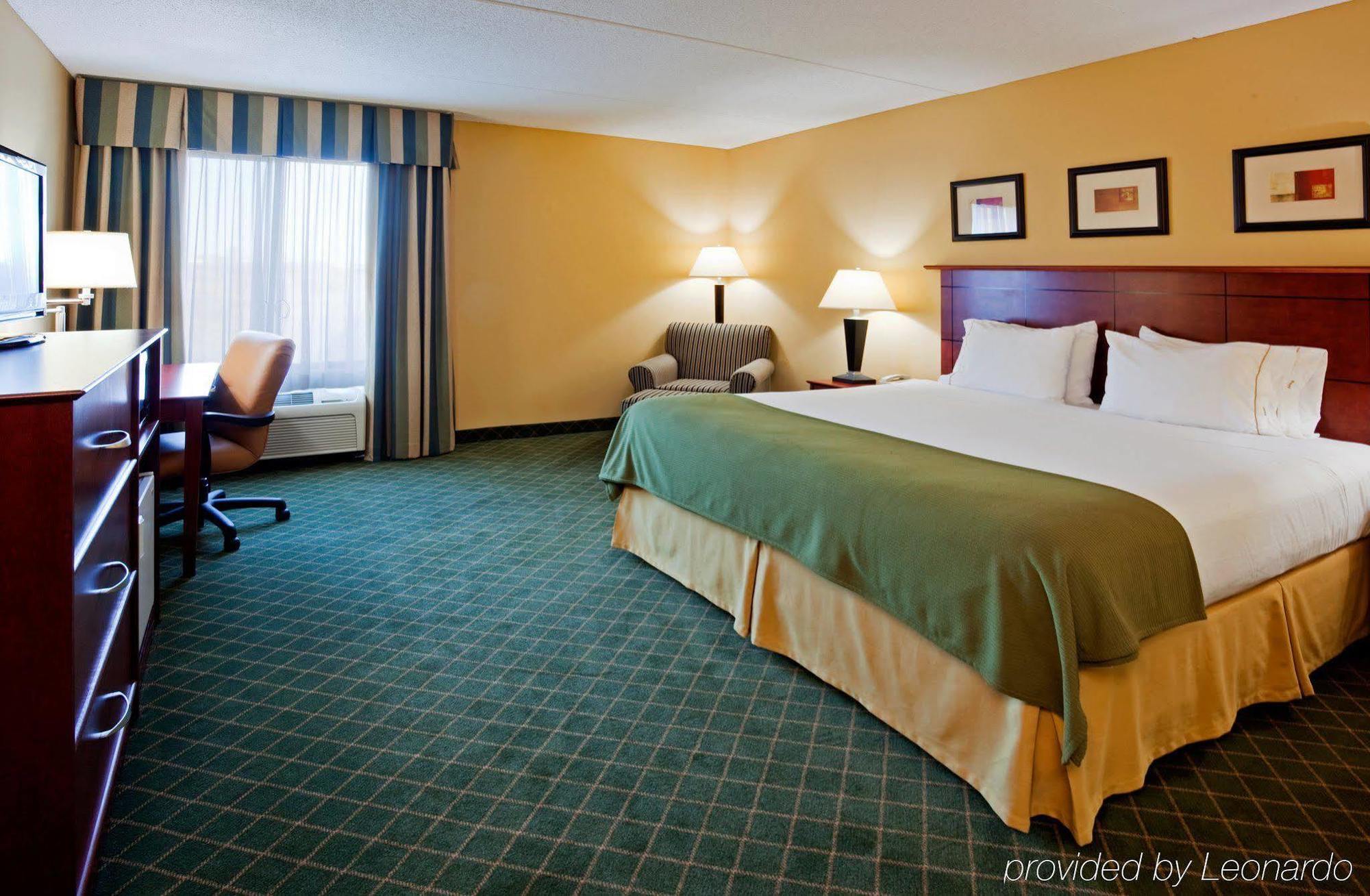 Holiday Inn Express Hotel & Suites Coon Rapids - Blaine Area By Ihg Buitenkant foto