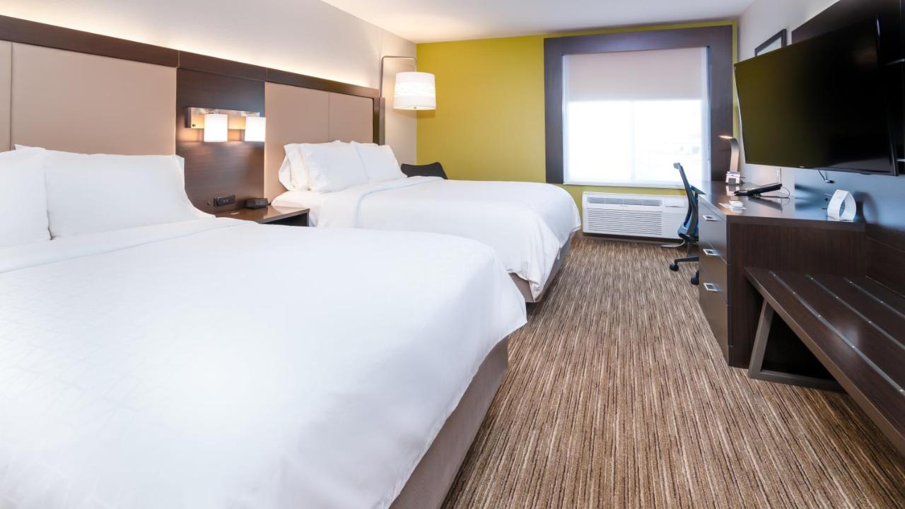 Holiday Inn Express Hotel & Suites Coon Rapids - Blaine Area By Ihg Buitenkant foto